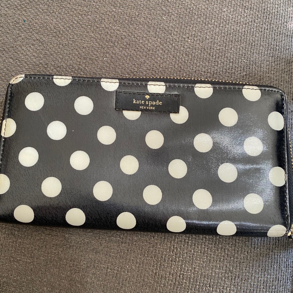 Kate Spade polka dot wallet